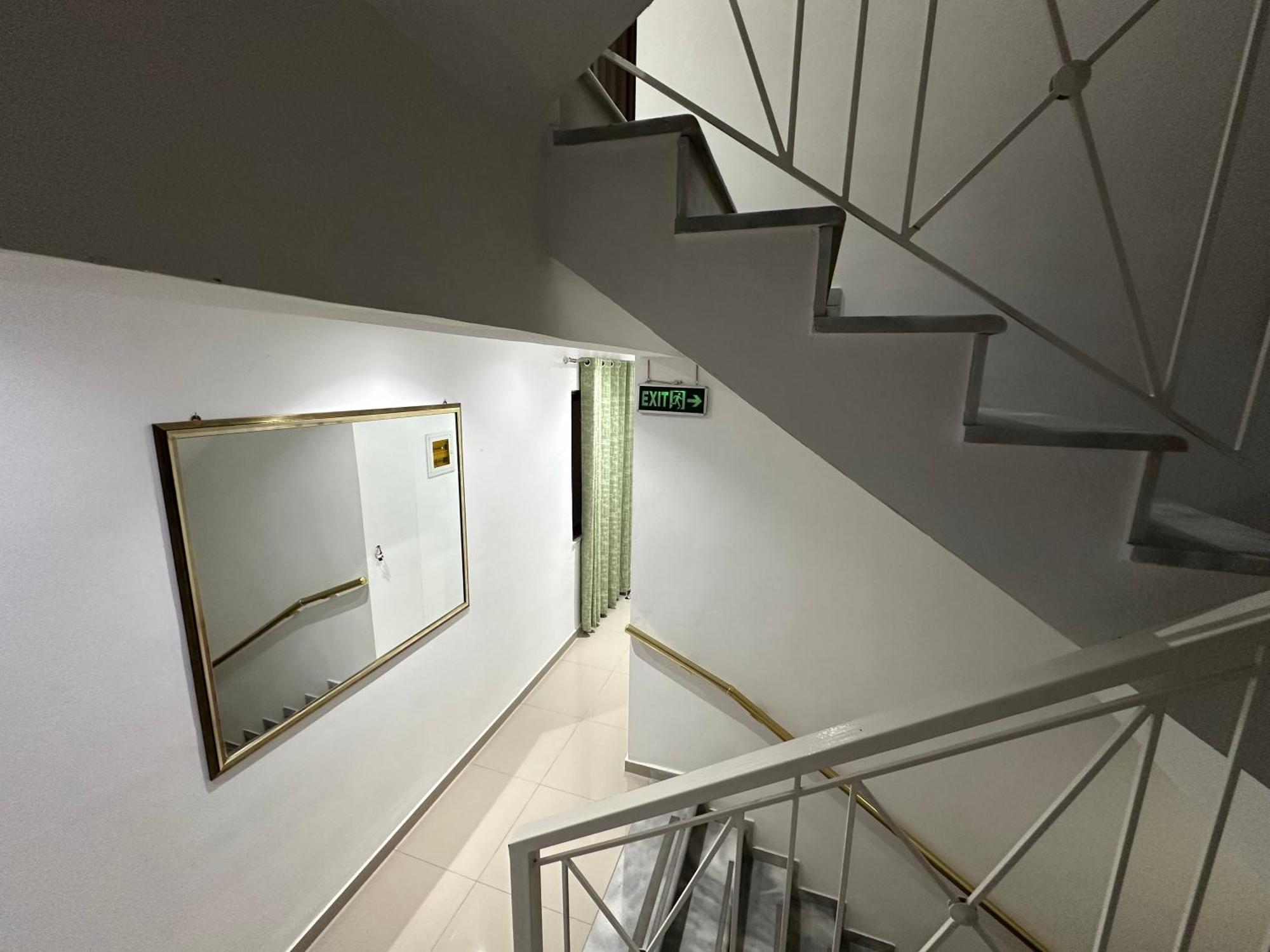 Hotel Elisabet Saranda Extérieur photo
